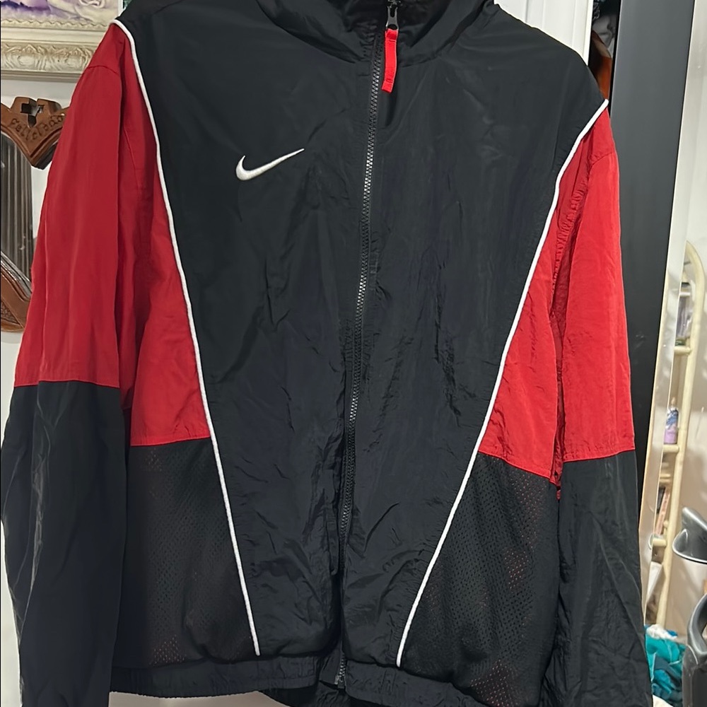 Nike Men's Black and Red Jacket Retro